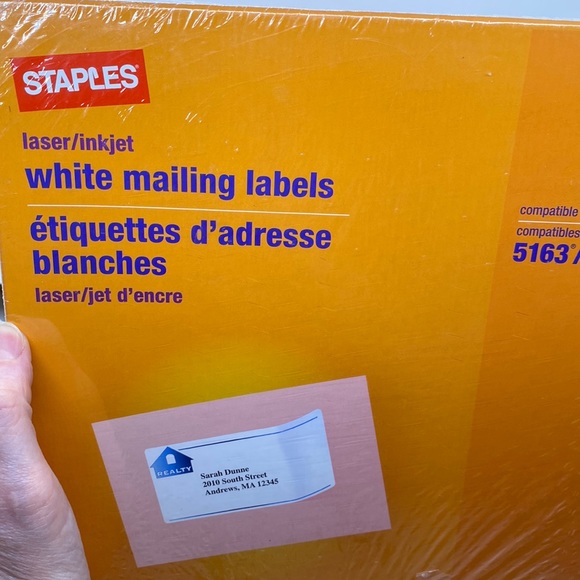 NWT Staples White Mailing Labels 2”x4” 100 sheets, 1000 labels works with Avery - Picture 2 of 5